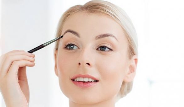 Top 10 Eyebrow Brushes Available In India