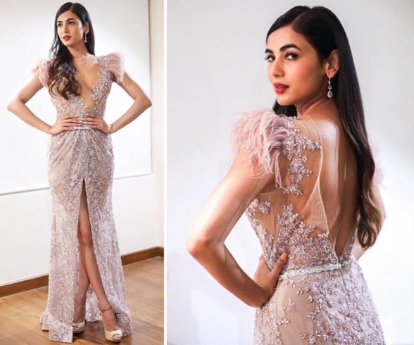 Sonal Chauhan at Jio Filmfare Awards 2018