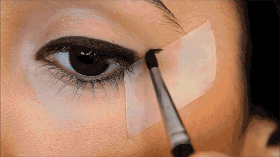 Using Tape For Cat Eye