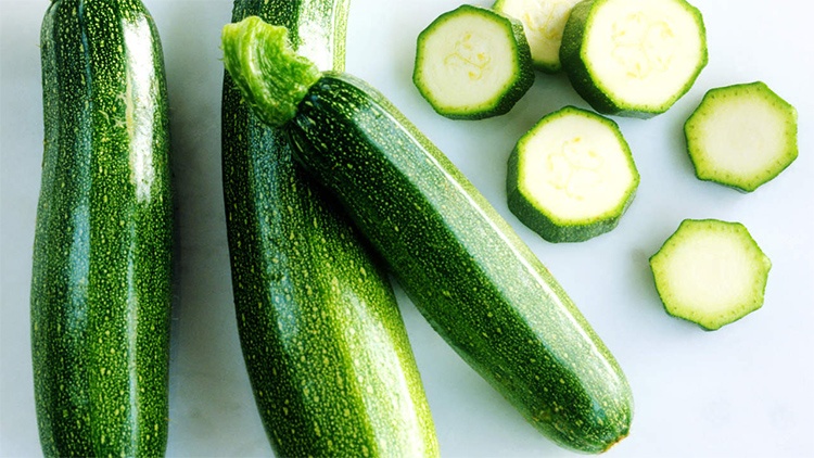 Zucchini face mask