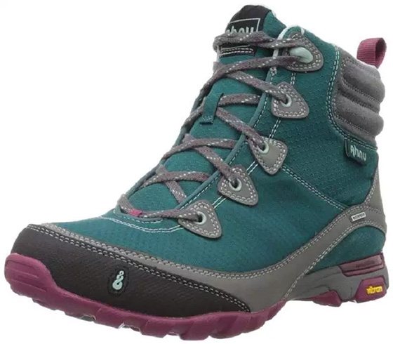 Best Travel Shoes For Women – Boot, Sneakers Or Plain Converse Shoes ...