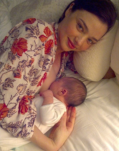 Miranda Kerr breastfeeding