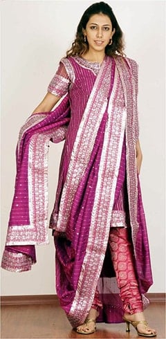 Dupatta style drapes around toe