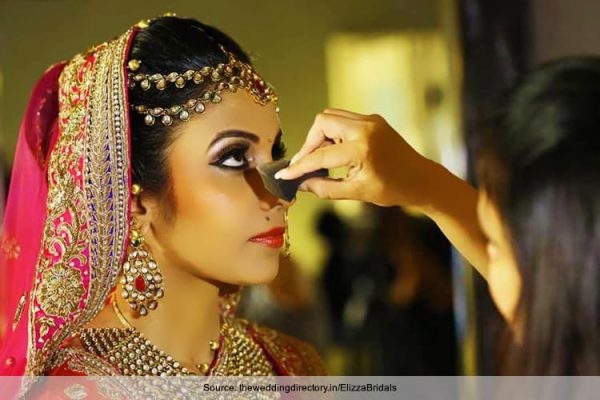 How To Do Wedding Party Makeup At Home: Tips To Get That Flawless Look