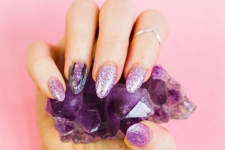 Amethyst Nail Art: Lernen Sie, wie man Wow!  