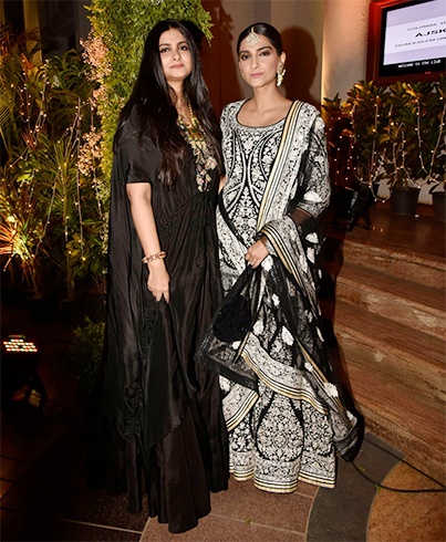 Sonam Kapoor and Rhea Kapoor