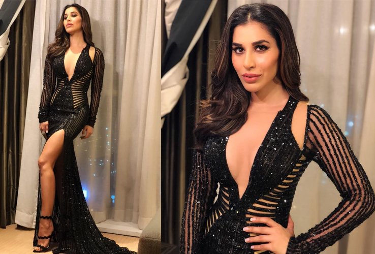 Sophie Choudry at the Dubai Filmfare Magazine