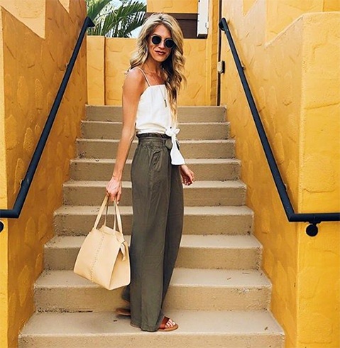 Wide-Legged Trousers