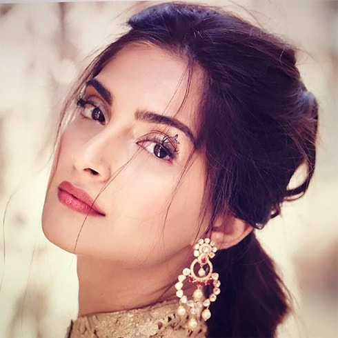 Sonam Kapoor Eyeliner