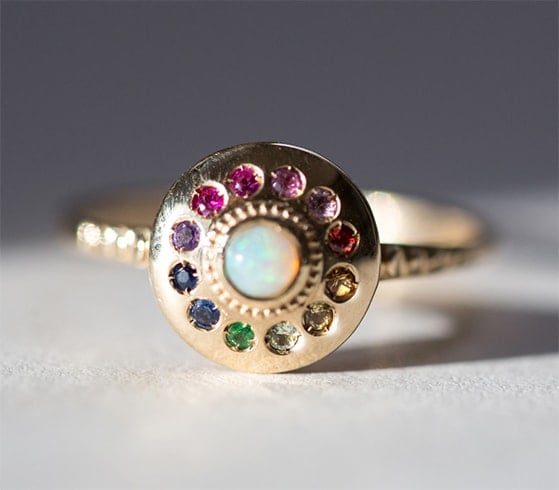 UFO-like rainbow ring