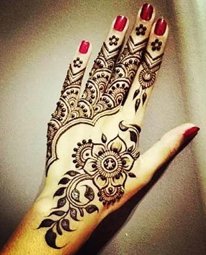 Flower Tikka Mehndi Design