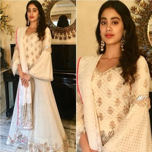 Janhvi Kapoor in Sonam’s Mehendi Celebrations