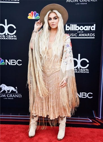 Kesha Fashion At Billboard Music Awards