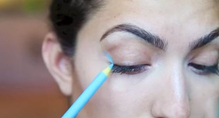 Using Colored Pencils For Makeup is very bad for health