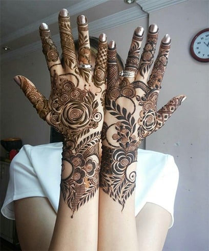 Top Rose Mehndi Designs To Be The Cynosure Of All Eyes