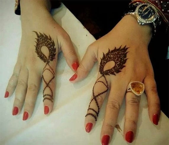 Finger Henna