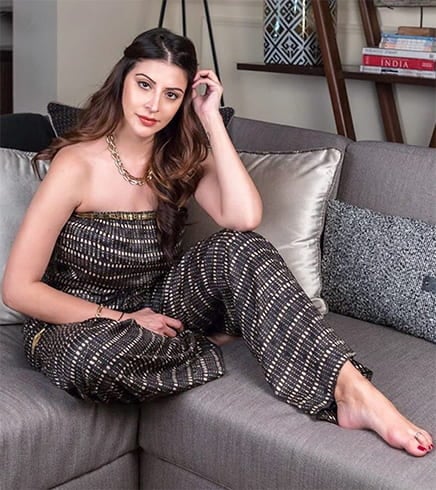 Karishma Kotak ipl hot anchor