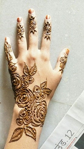 Latest Rose Mehndi