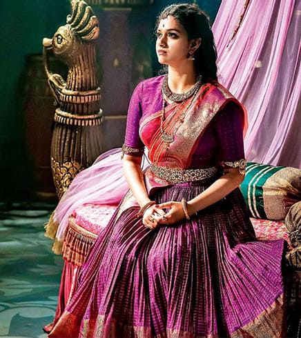 Mahanati Coustume Designer