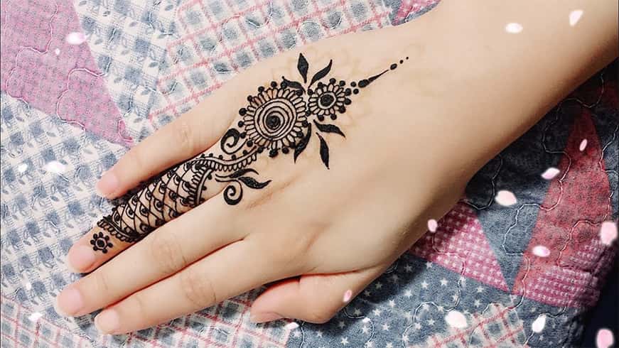 One Finger Mehndi Design