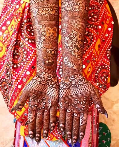 Floral Gujarati Mehndi Designs