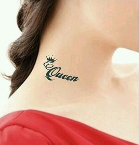 Queen on the neck