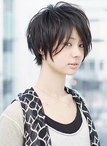 Short Asian Hairstyle for Women