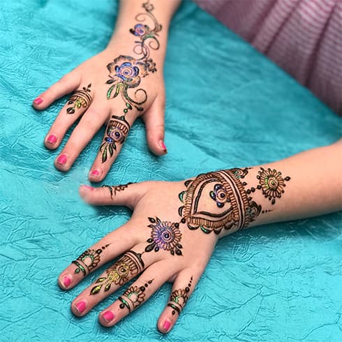 Simple Mehndi Designs For Hands