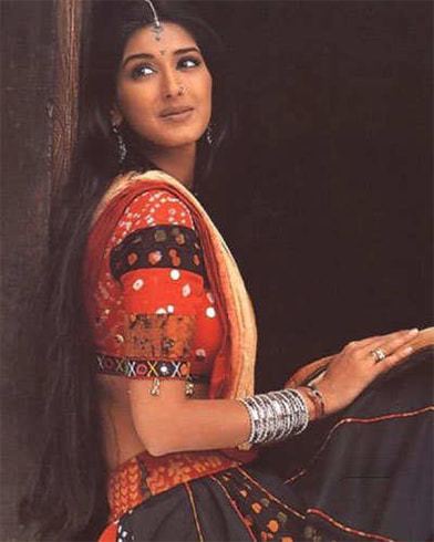 Sonali in chaniya cholis