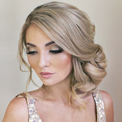 20 Flamboyant Hairstyles For Gown To Adorn 20 Flamboyant Hairstyles For Gown To Adorn