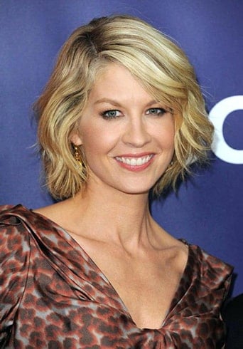 Short Wavy Bob