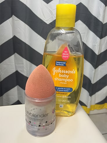 Clean Beauty Blender with Baby Shampoo