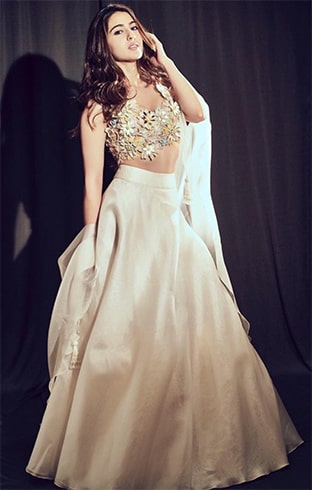 Sara Ali Khan in Abu Jani and Sandeep Khosla