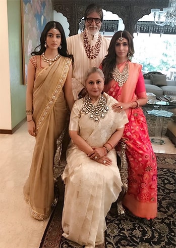 Amitabh Family at Isha Ambani Anand Piramal Wedding