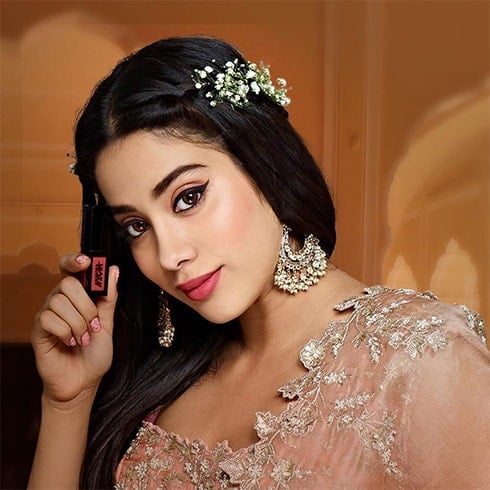 Janhvi Kapoor Nykaa