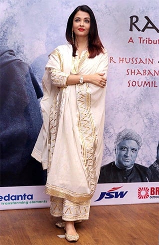 Aishwarya Rai Raag Shayari Premiere