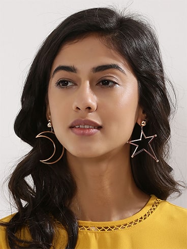 How To Select Mismatched Earrings