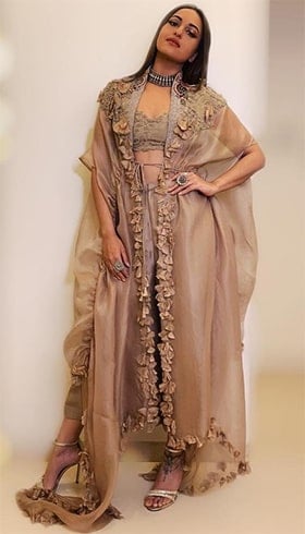 Sonakshi Sinha Anamika Khanna outfit
