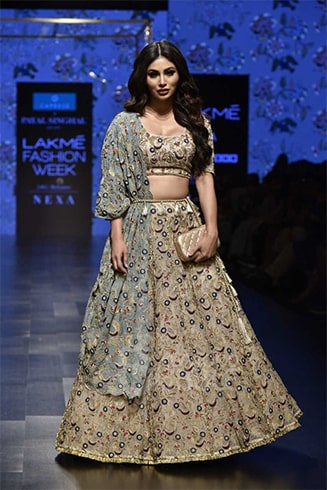 Mouni Roy LFW 2019