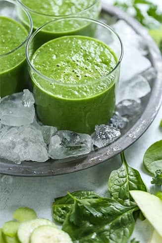 Green Apple Kale and Chia Seeds Detox Smoothie