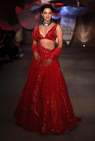 Kiara Advani Walks for Amit Aggarwal