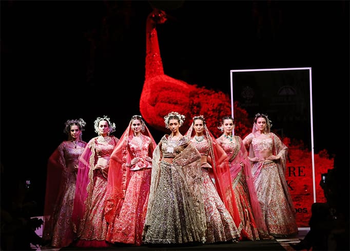 Suneet Varma Collection at FDCI India Couture Week 2019