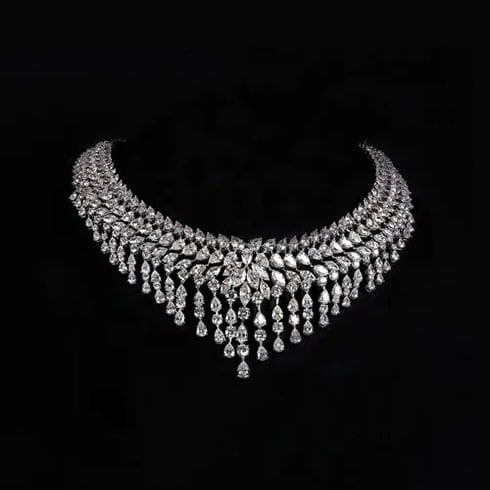 Necklace with Drop Diamonds