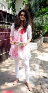 What to wear on Holi