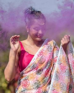 What to wear on Holi