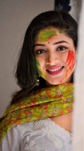 What to wear on Holi