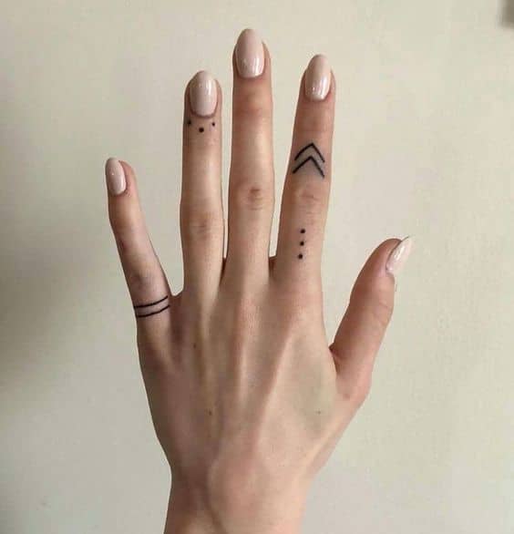 finger tattoo