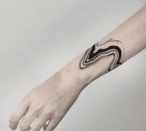 Details 73+ abstract hand tattoos - in.eteachers